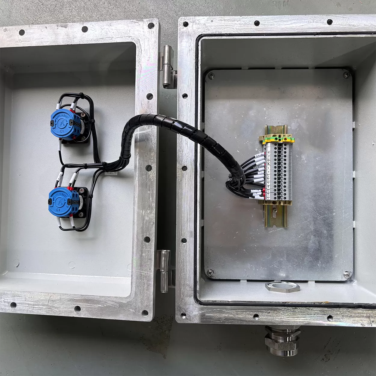 Explosion proof cabinet-4